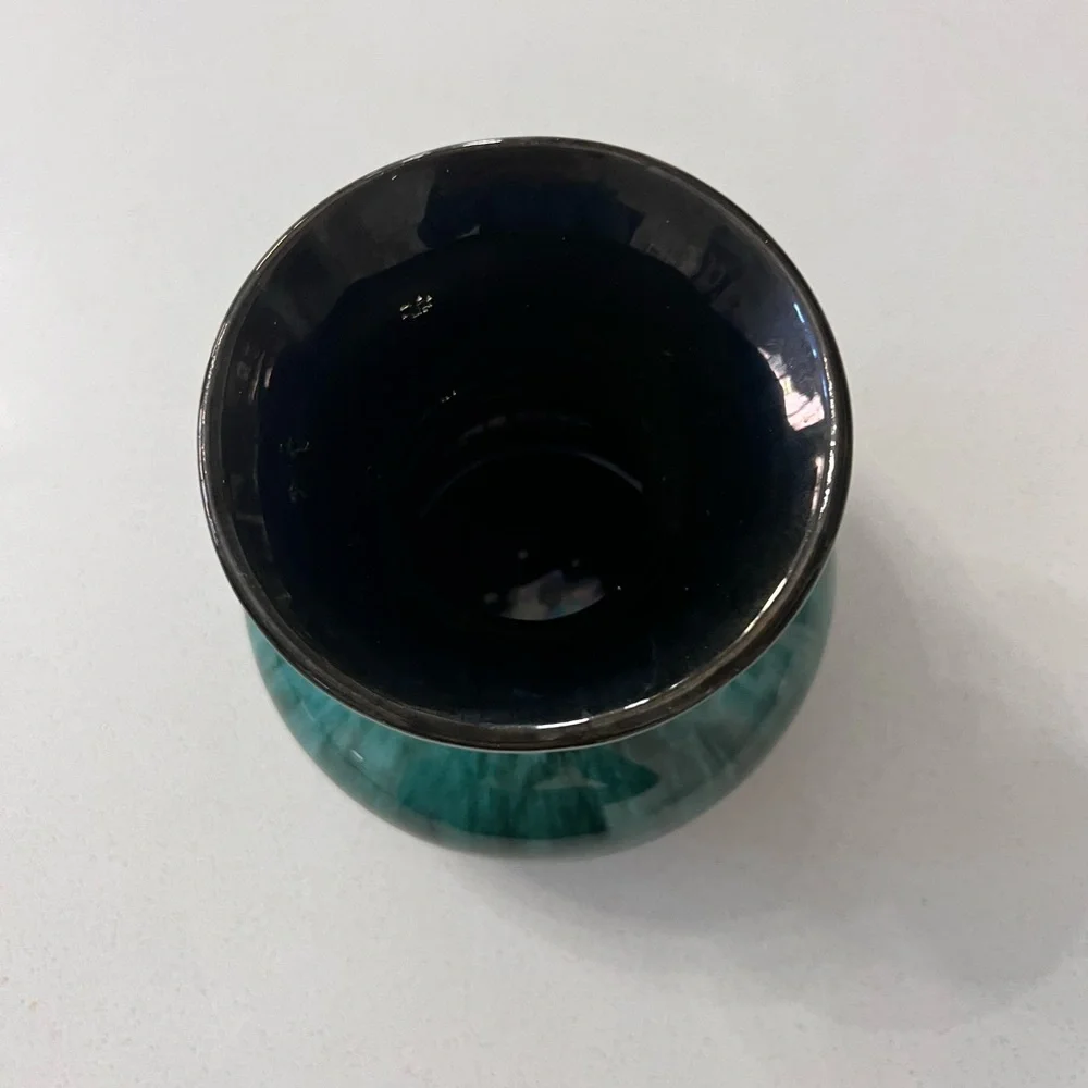 Vtg BMP Blue Mountain Pottery Canada Vase  5